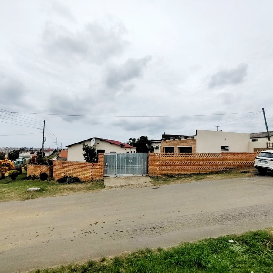 4 Bedroom Property for Sale in Mdantsane Eastern Cape